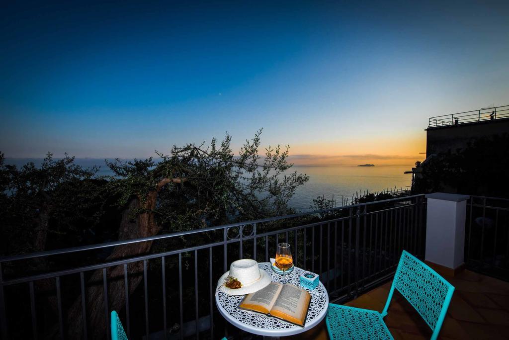 Villa De Rosa โปซิตาโน ภายนอก รูปภาพ